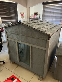 Medium Dog House (4x4 SIZE)