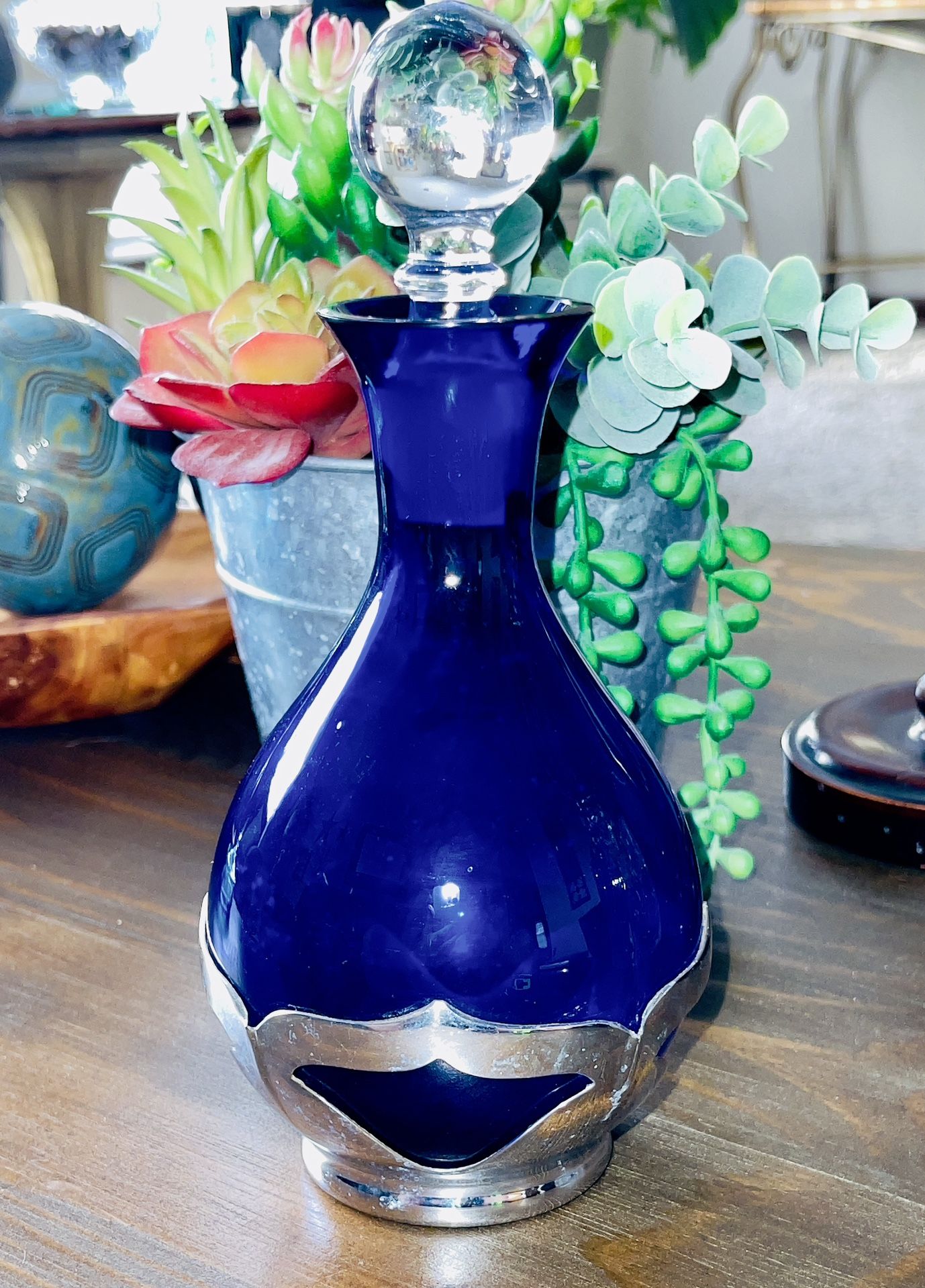 VINTAGE CAMBRIDGE & FARBER DEPRESSION GLASS DECANTER