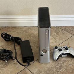 Used Microsoft XBOX 360 Video Game Player Working Great