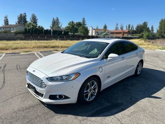 2016 Ford Fusion Hybrid Plug in, clean tile, 100k miles