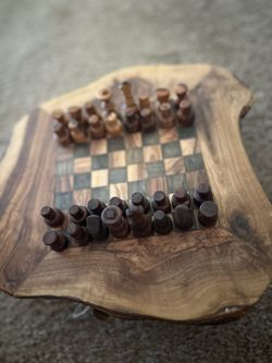 WOOD CHESS SET
