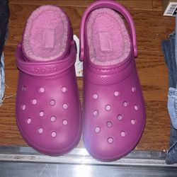 Pink Fuzzy Crocs - mens 9/woman 11