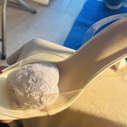 Pretty Little Girl Sandler Heels Sz5