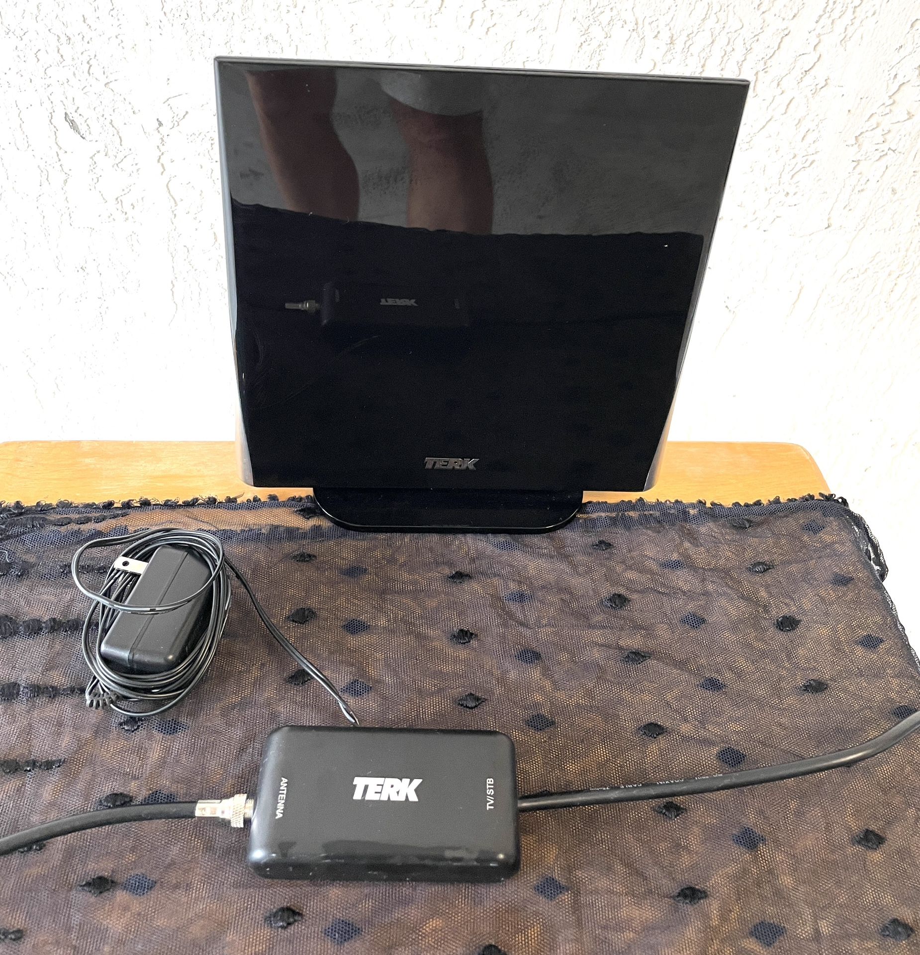 Terk Amplified Hdtv Indoor Antenna