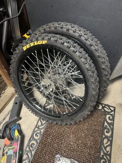 Surron Rims, Nobby Wig Tire set