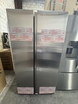 Refrigerator New Open Box 