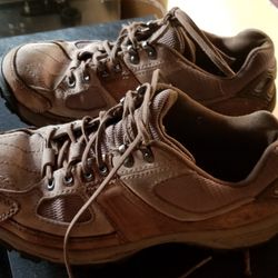 Women's Size 8 Hiking Boots