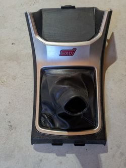 Subaru Impreza STi center console