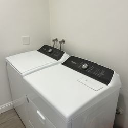 Whirlpool Washer & Dryer 