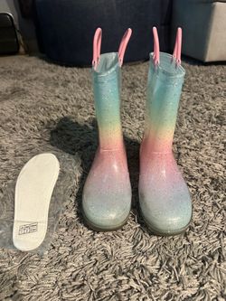 Raining boots for girls size 2
