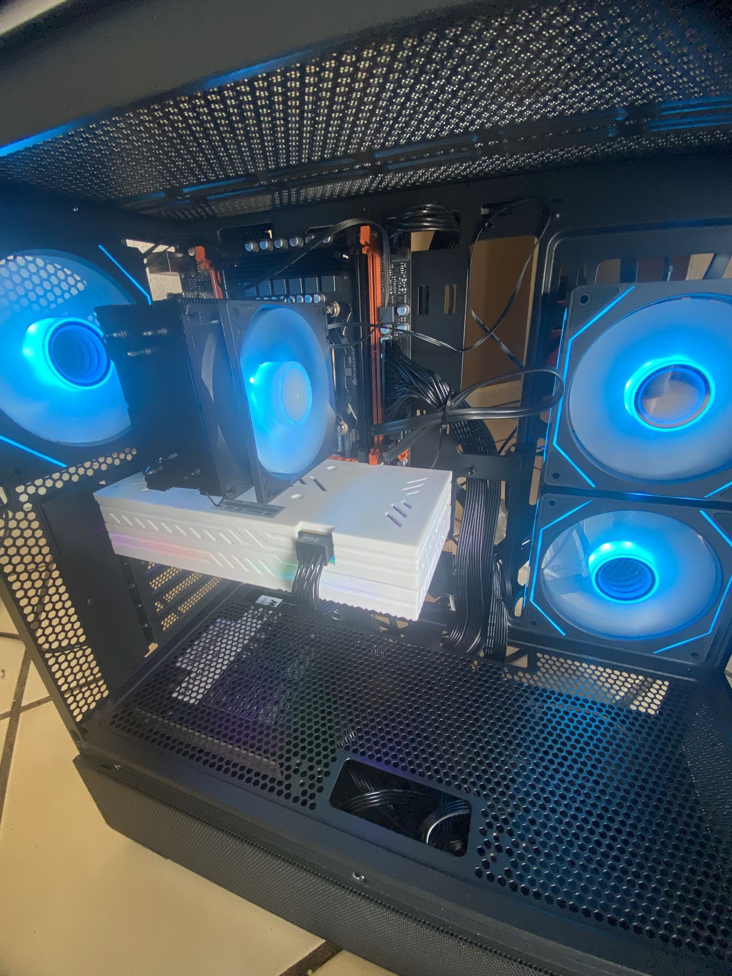 Selling Pc With Rx 580 No Front Glass
