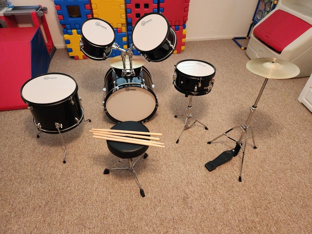 Gammon junior drum set