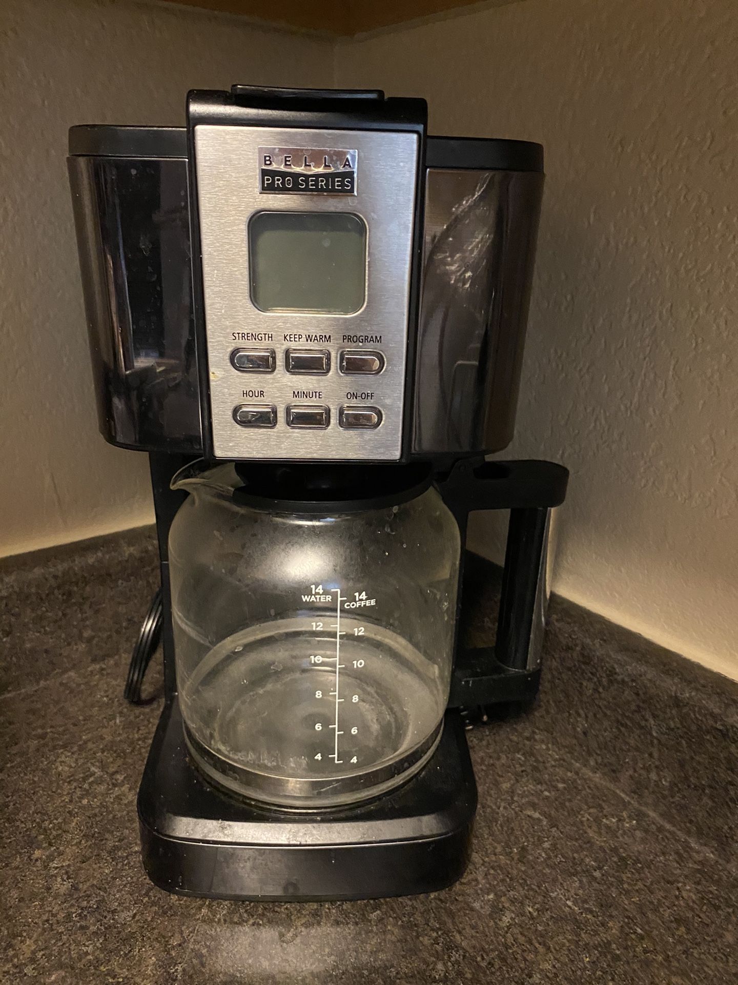 BELLA coffee maker