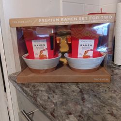 2PC Ramen Set With Chopsticks 