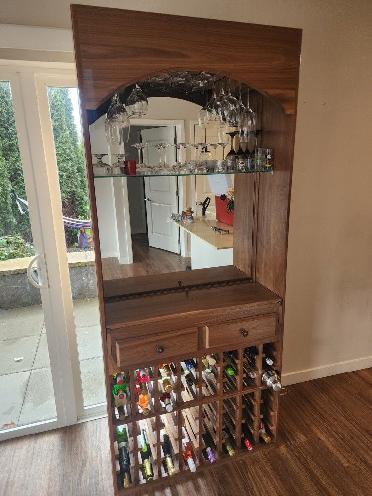 Cabinet Bar