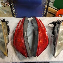 2003 Nissan Morano Headlights and Tail Lights