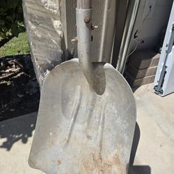 Outdoor Large Metal Shovel with Wooden Handle