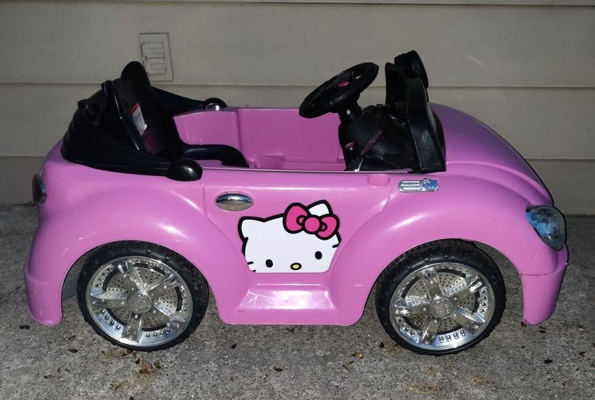 Hello Kitty Child Ride In Rechargeable Car! Hard to find toy! 