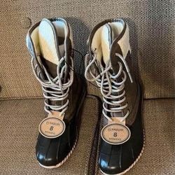 Womens boots size 8 Pick up in Mebane NC 