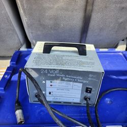 Lester Electrical 18330 24 Volt Dual Mode Automatic Battery Charger