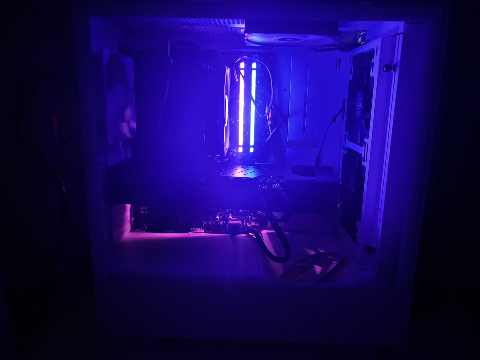 Gaming PC AMD RX 6800