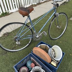 Free Vintage French Women’s Bike + Planters, Pots