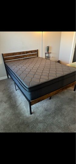 12-inch Queen Hybrid Mattress- Pocket Springs + Medium Firm