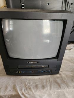 Vintage 13" Sylvania CRT TV / VCR Combo Retro Gaming Television (Model SSC130)