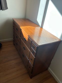 Dresser