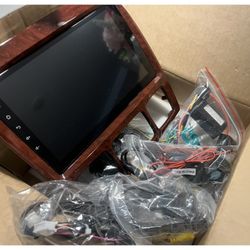 350$ 🎅🏾 Mercades Benz Radio Screen & 4 New 250w Speakers 🔊 🎅🏾🌲