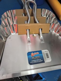 Heavy duty wide dust pans