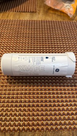 GE XWFE Refrigerator Water Filter, Genuine Filter