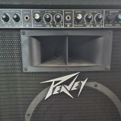 Peavey KB 300 Amplifier With Cover.