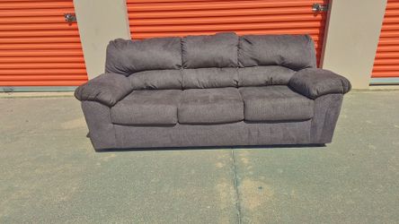 🛋️ Ultra-Cozy Plush Gray Sofa – FREE DELIVERY! 🚚