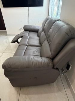 Couch set
