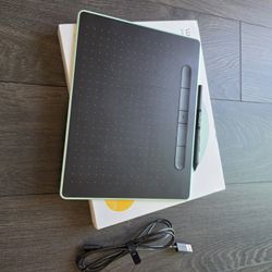 Wacom Intuos Bluetooth Graphics Drawing Tablet