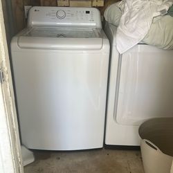 LG washer and Samsung dryer