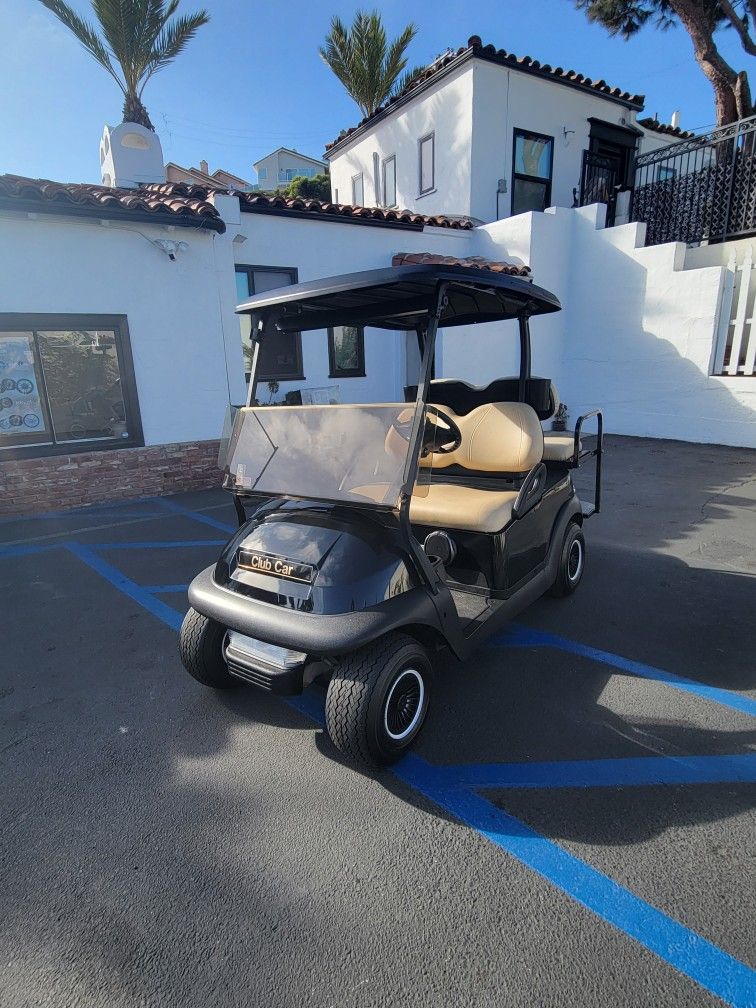 2007 Club Car Precedent 4-Passenger Non-Lifted 48-Volt Golf Cart