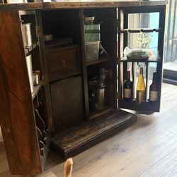 Oak Wood Island Pullout Bar 
