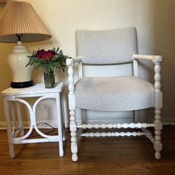 Vintage Shabby Chic Accent Reading Chair Side Table And Lamp 