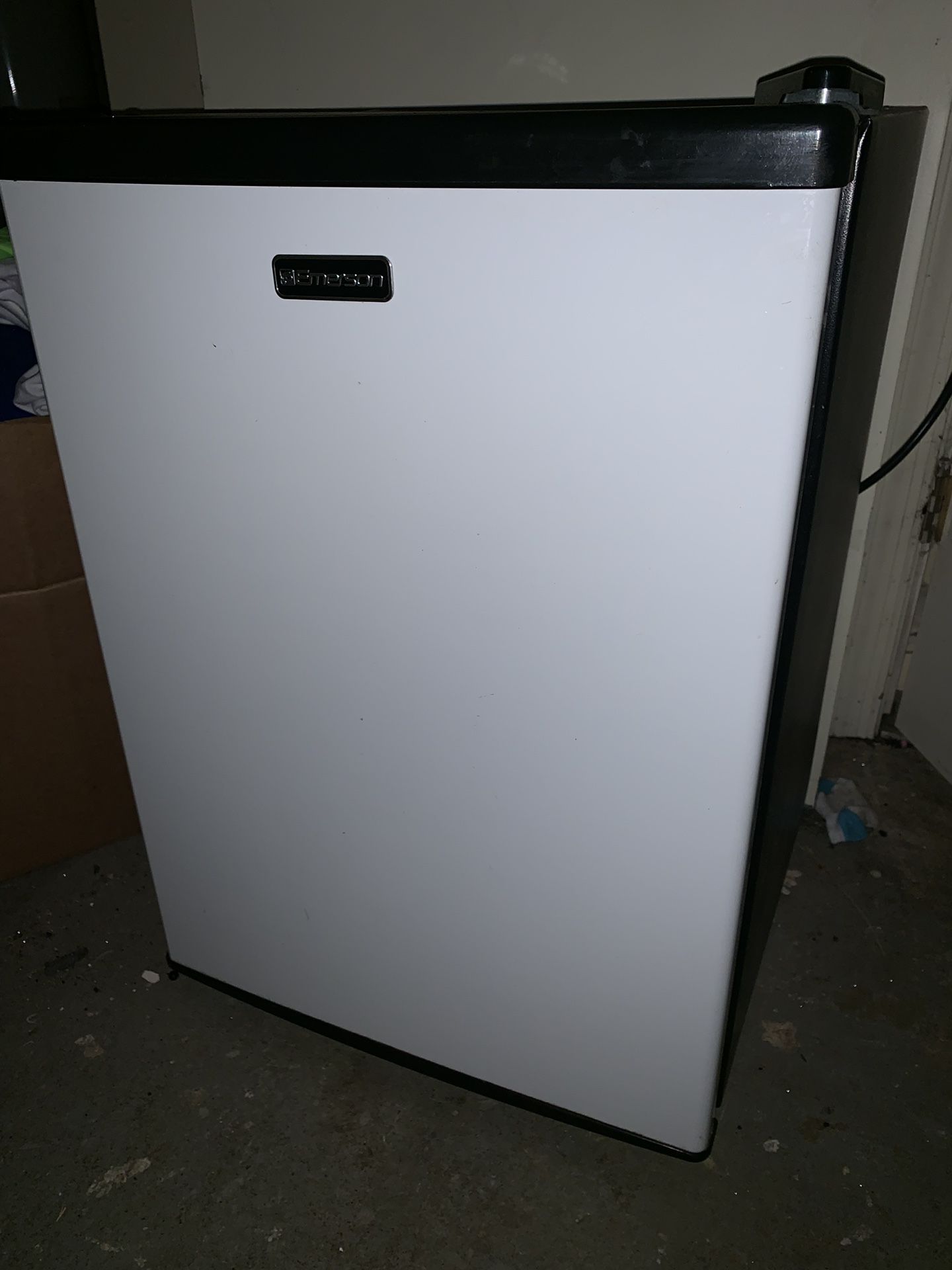 Emerson Mini Refrigerator (Fridge)