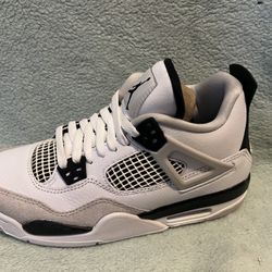 Nike Air Jordan 4