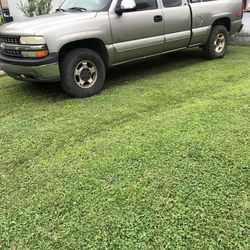 99 00 z71 runs and drives not perfect but will make good truck for someone who needs it.