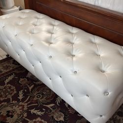 Bedroom ottoman
