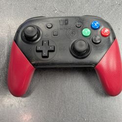 Nintendo Switch Pro Controller 