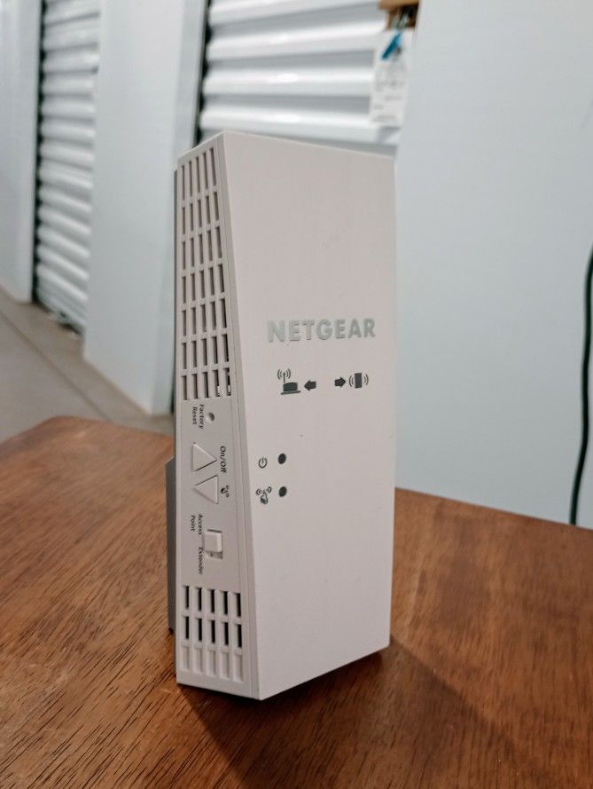 NETGEAR EX7300v2 — AC2200 Nighthawk X4 WiFi Mesh Extender