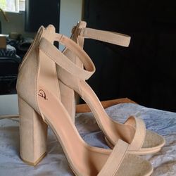 Band New Windsor Heels 
