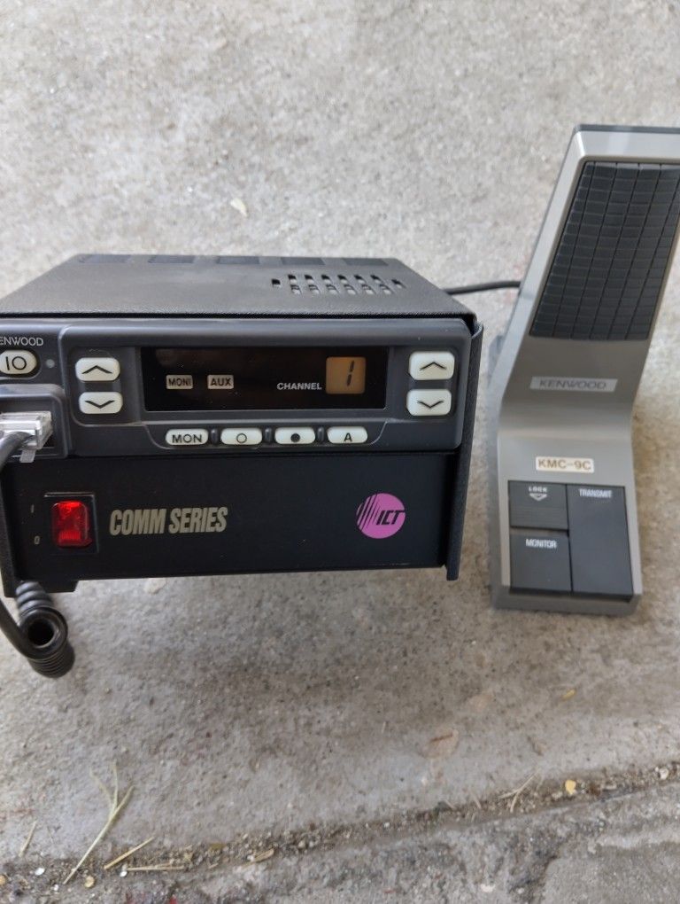 Kenwood Transceiver Radio