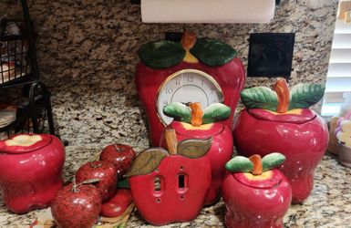 Apple kitchen set