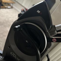 Bowflex M9 Eliptical Like New big Touch Screen $2100 Value